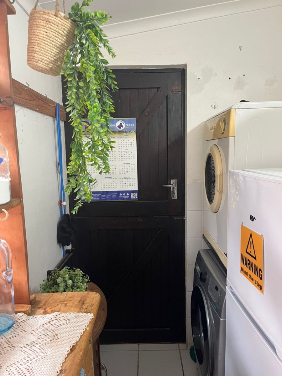 5 Bedroom Property for Sale in Noorsekloof Eastern Cape